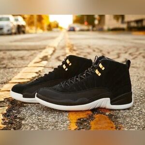 Air Jordan’s 12 Retro Reverse Taxi Size 8 130690 017